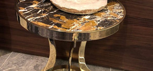 Приставной столик Hamptons отделка мрамор Alexander black, цвет металла латунь FB.ST.HS.30