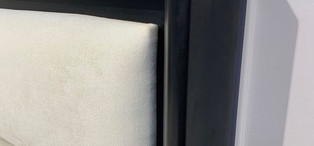 Кровать с решеткой отделка бежевый блестящий лак beige B gloss, шпон вишни H, ткань Anizo-01 FB.BD.PT.610