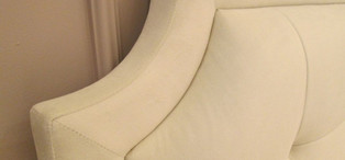Кровать с решеткой отделка бежевый блестящий лак, ткань бежевый велюр FB.BD.MD.1