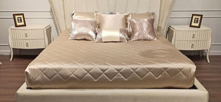 Кровать с решеткой отделка матовый бежевый лак, ткань ANIZO-01 FB.BD.RIM.752